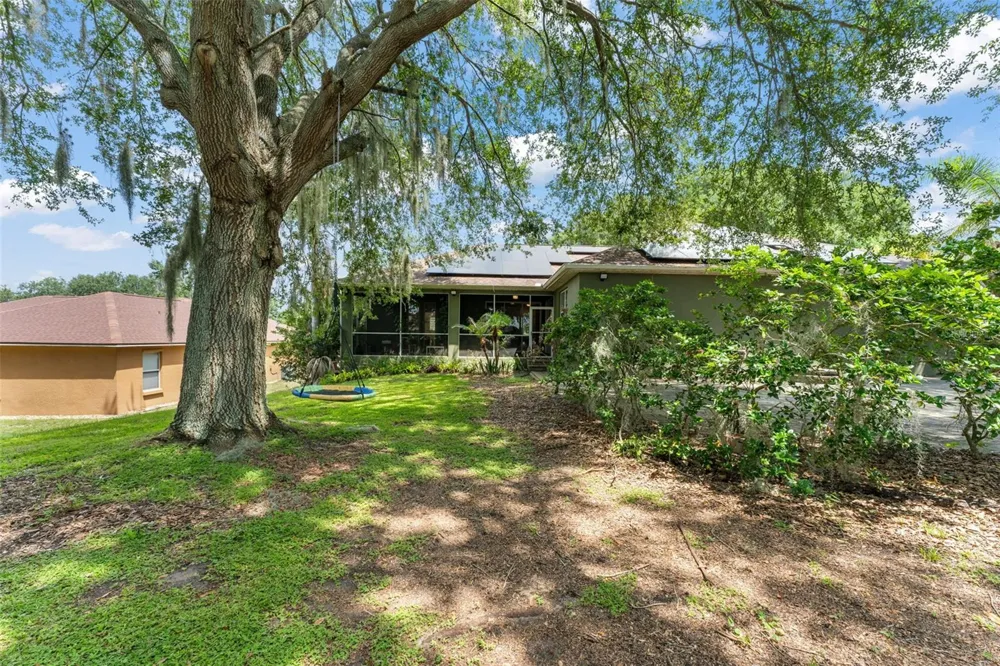 428 SHADY PINE COURT Minneola, FL 34715