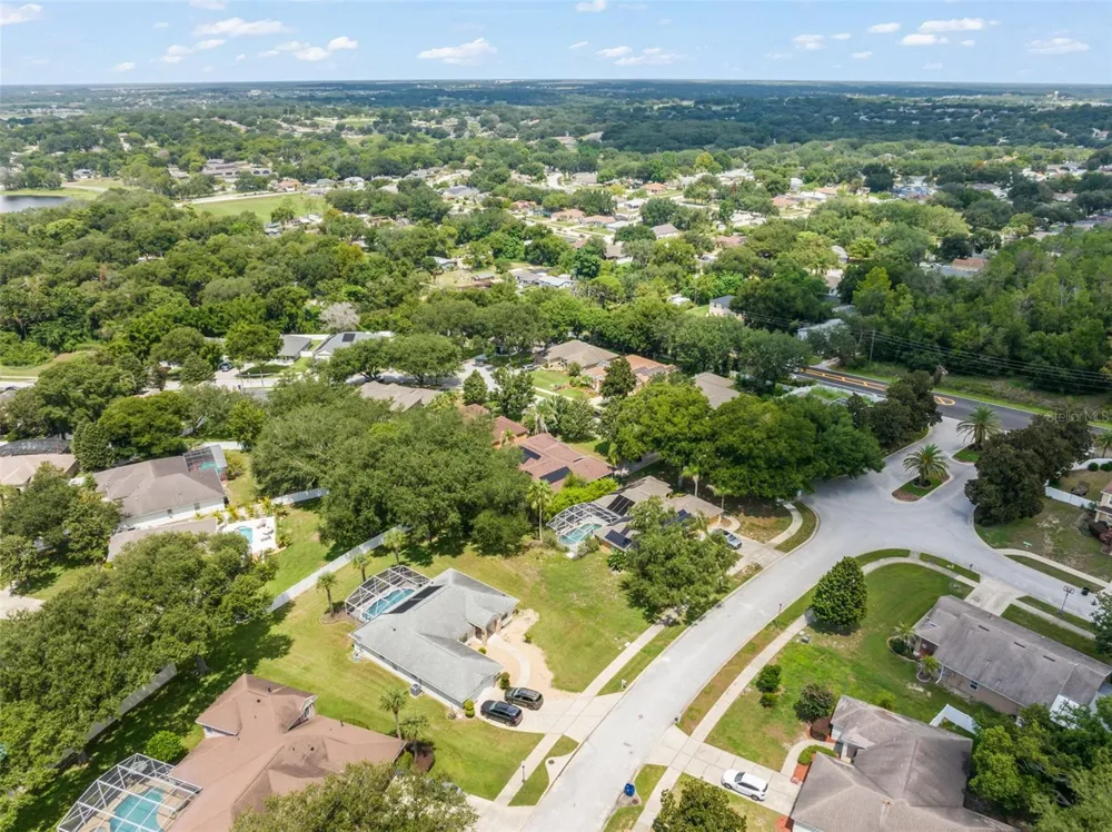 428 SHADY PINE COURT Minneola, FL 34715
