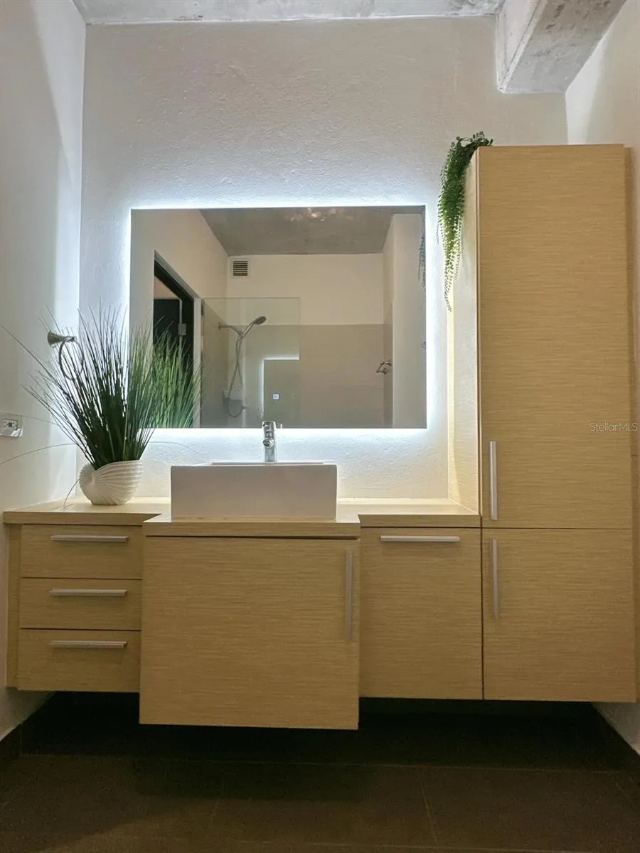 404 CONSTITUCION AVENUE #206 San Juan, PR 00901