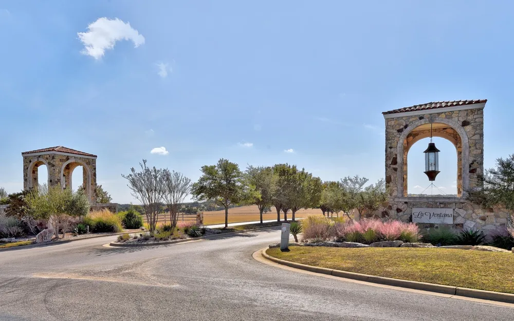 1273 Ranchers Club Lane Driftwood, TX 78619
