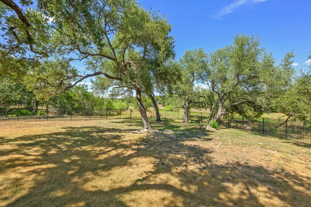 1273 Ranchers Club Lane Driftwood, TX 78619