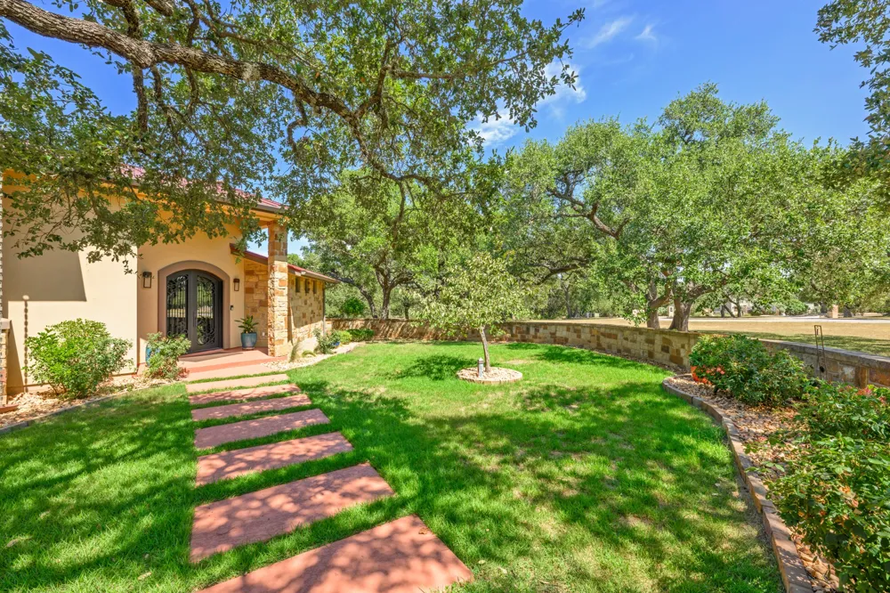 1273 Ranchers Club Lane Driftwood, TX 78619