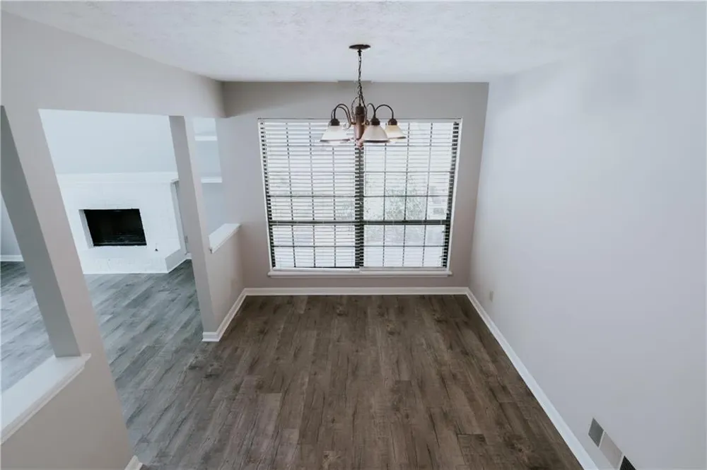 1256 Minhinette Drive Roswell, GA 30075