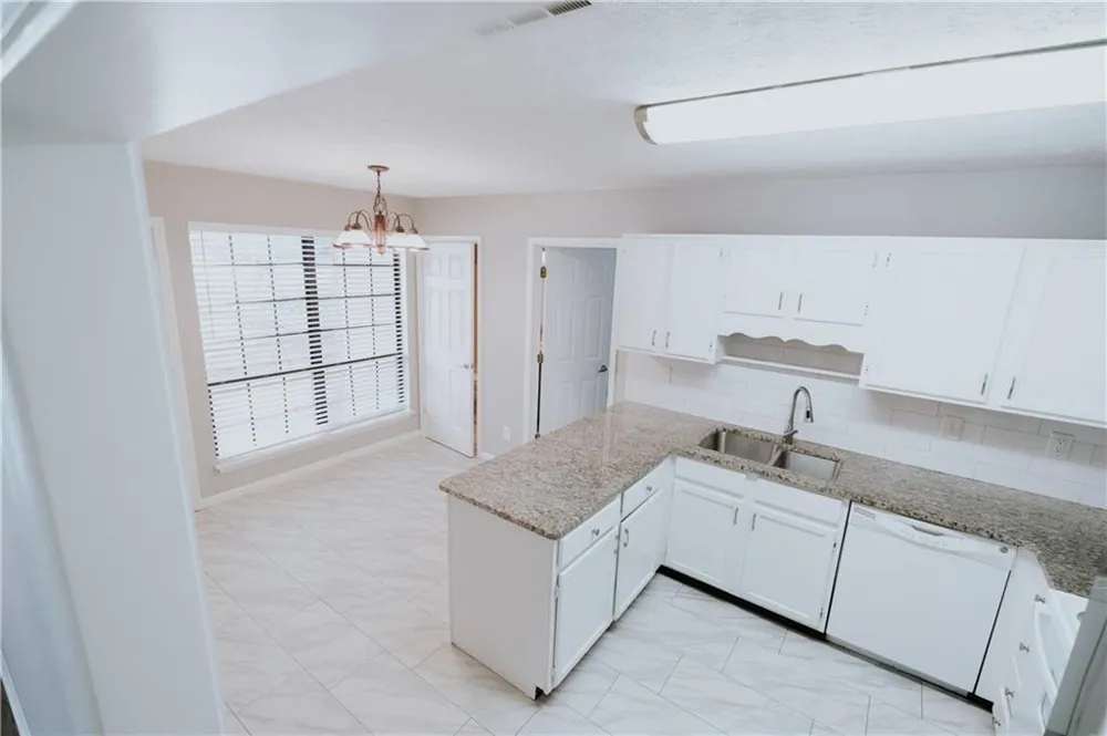 1256 Minhinette Drive Roswell, GA 30075