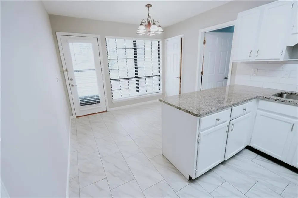 1256 Minhinette Drive Roswell, GA 30075