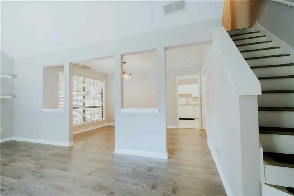 1256 Minhinette Drive Roswell, GA 30075