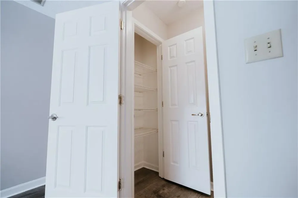 1256 Minhinette Drive Roswell, GA 30075