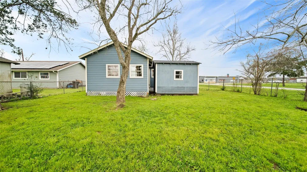 234 E Texas Street Brazoria, TX 77422
