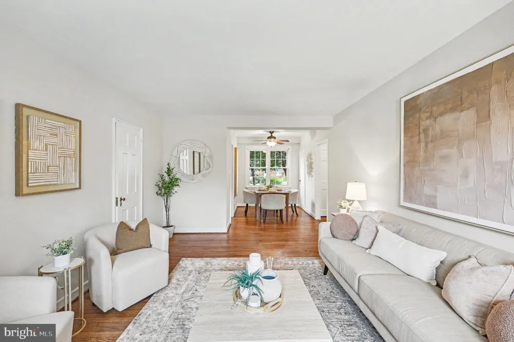 211 E GLEBE ROAD #D Alexandria, VA 22305