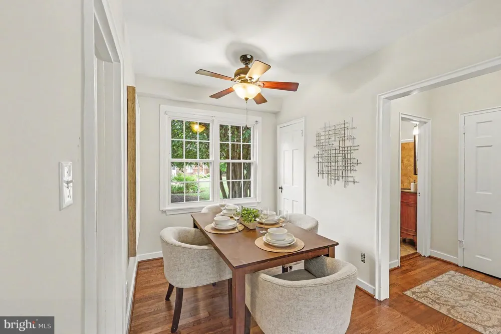 211 E GLEBE ROAD #D Alexandria, VA 22305