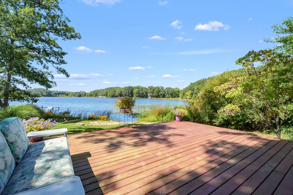 6840 Flower Drive Delton, MI 49046