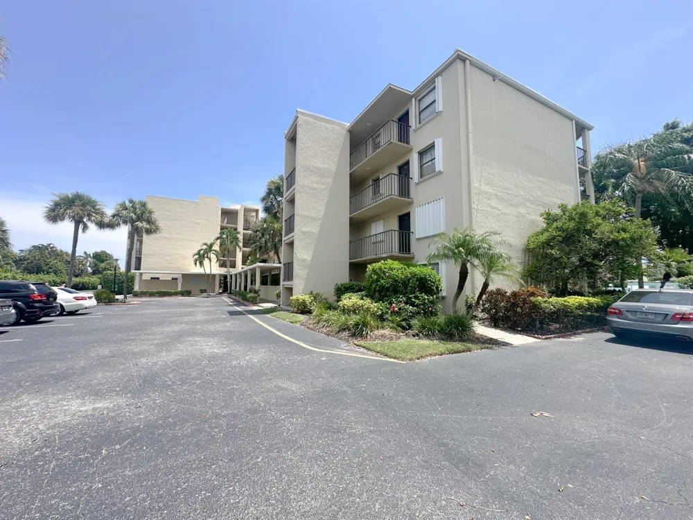 890 FEDERAL Highway #409 Lantana, FL 33462
