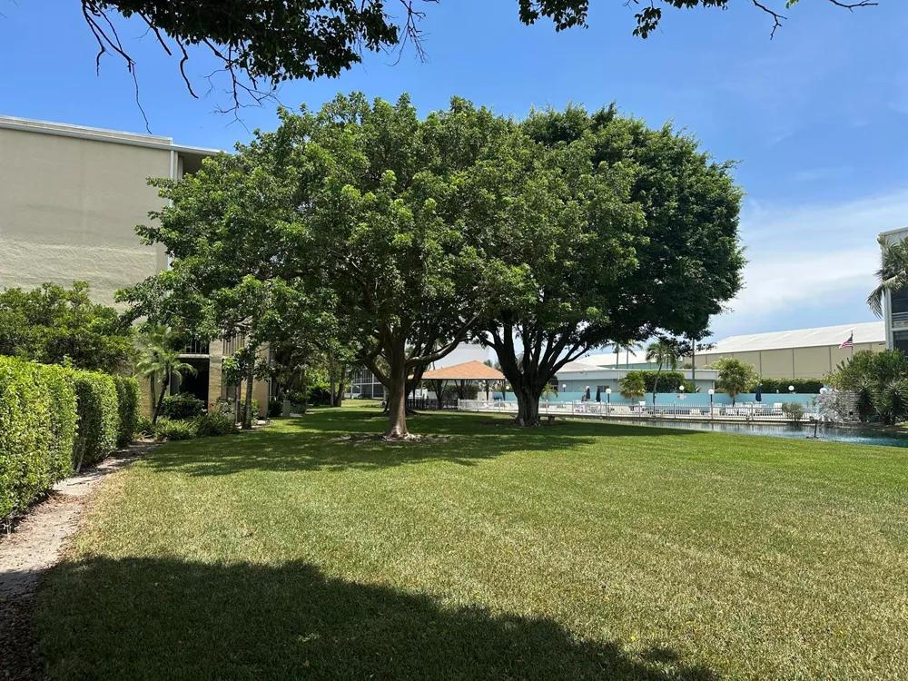 890 FEDERAL Highway #409 Lantana, FL 33462