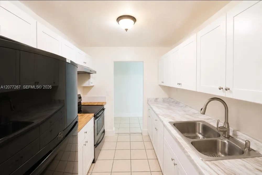 20674 NW 38th Ave Miami Gardens, FL 33055
