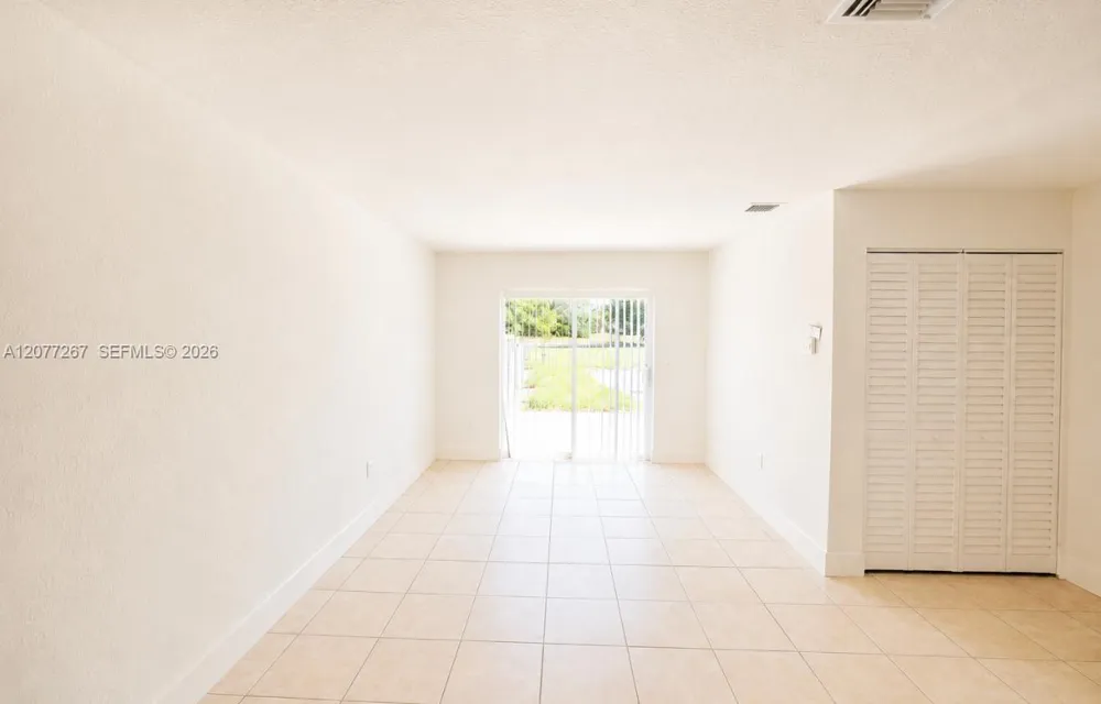20674 NW 38th Ave Miami Gardens, FL 33055