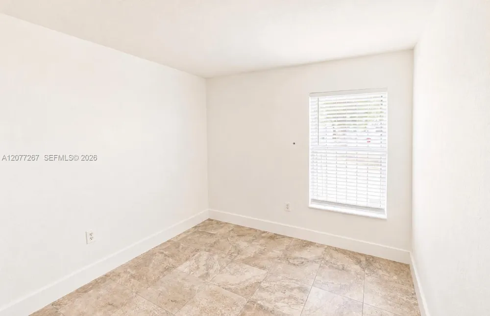 20674 NW 38th Ave Miami Gardens, FL 33055