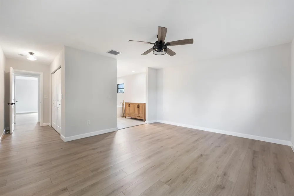 4003 S Indian River Drive Fort Pierce, FL 34982