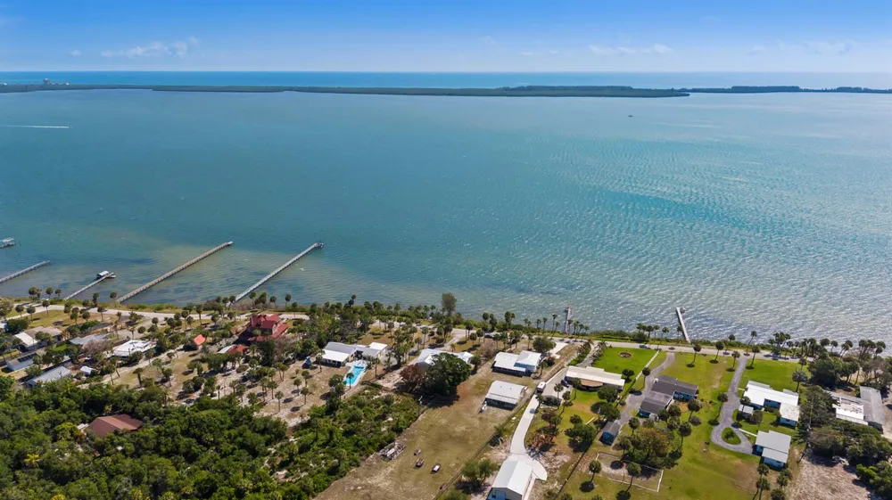 4003 S Indian River Drive Fort Pierce, FL 34982