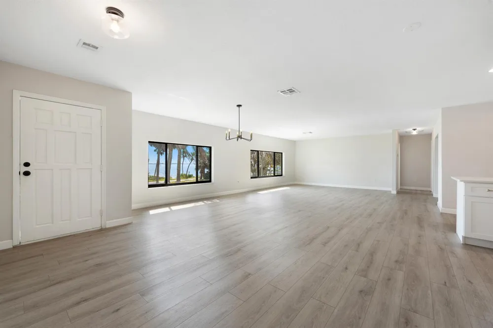 4003 S Indian River Drive Fort Pierce, FL 34982