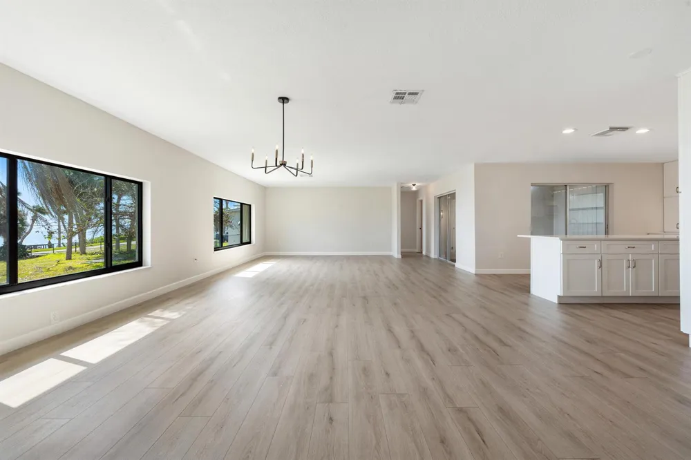 4003 S Indian River Drive Fort Pierce, FL 34982