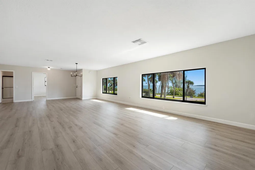4003 S Indian River Drive Fort Pierce, FL 34982