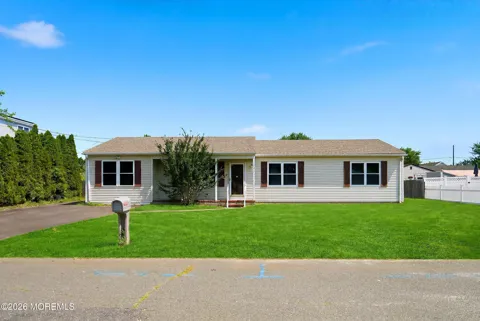 1006 Anchor Way