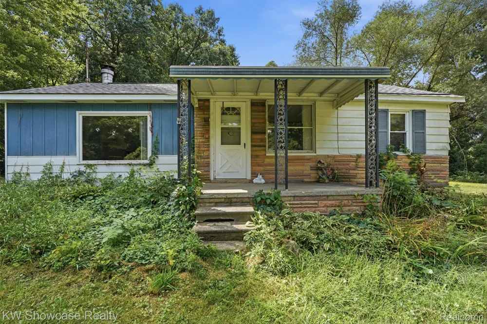 60677 9 Mile Road Lyon Charter Township, MI 48178