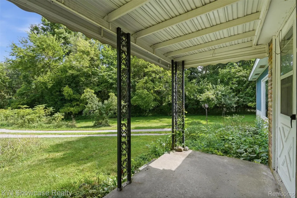 60677 9 Mile Road Lyon Charter Township, MI 48178