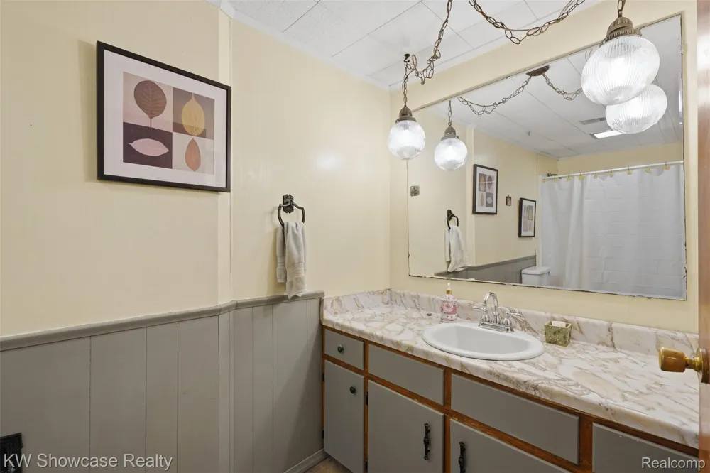 60677 9 Mile Road Lyon Charter Township, MI 48178