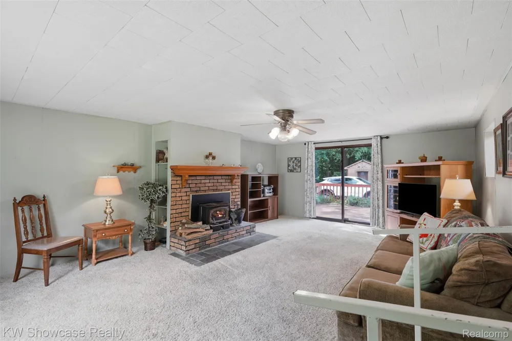 60677 9 Mile Road Lyon Charter Township, MI 48178