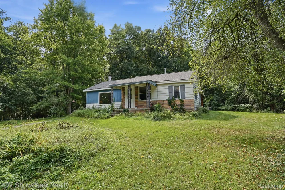 60677 9 Mile Road Lyon Charter Township, MI 48178