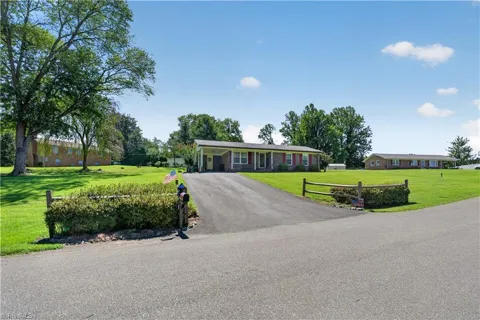 133 Burgundy Road