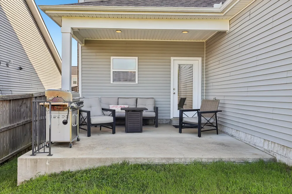 1319 Coates Ln Gallatin, TN 37066