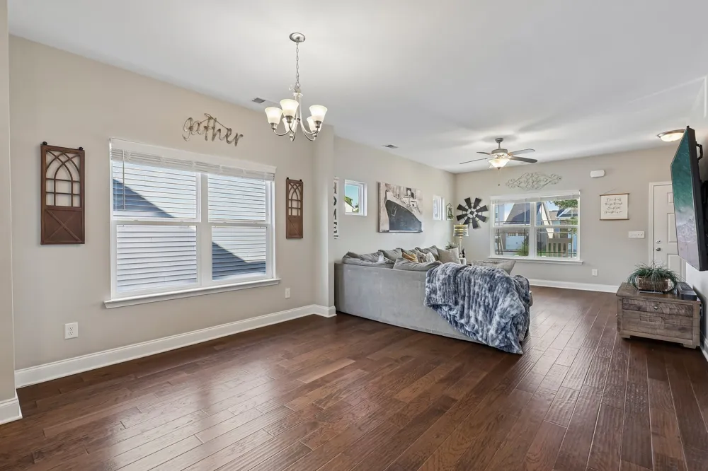 1319 Coates Ln Gallatin, TN 37066