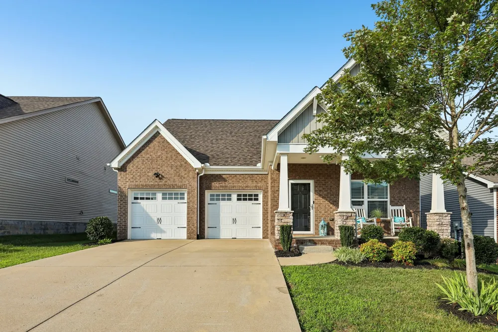 1319 Coates Ln Gallatin, TN 37066
