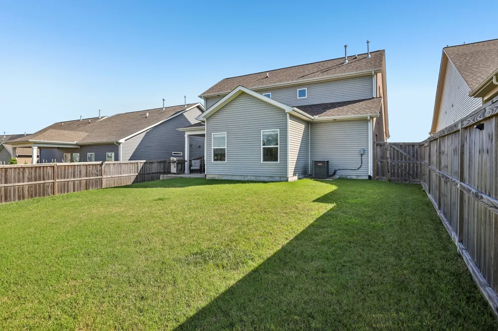 1319 Coates Ln Gallatin, TN 37066