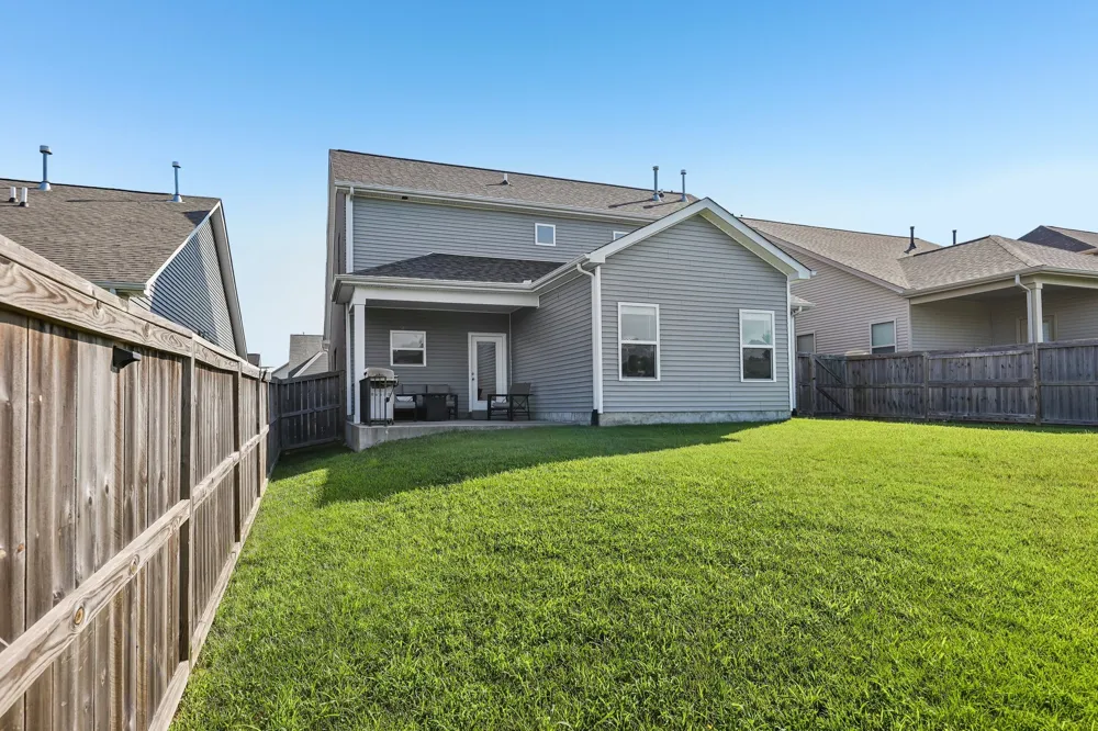 1319 Coates Ln Gallatin, TN 37066