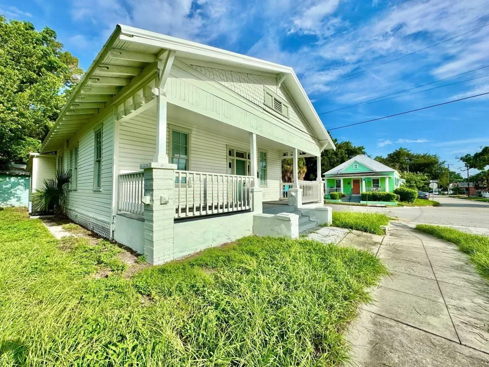 2708 19TH STREET Tampa, FL 33605