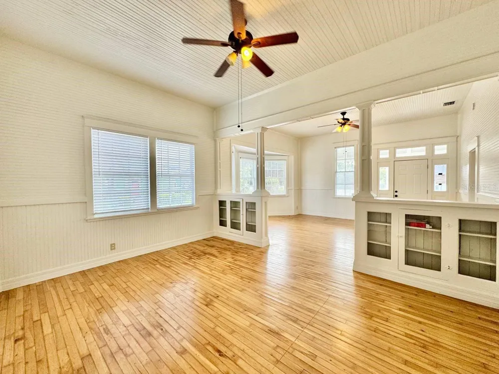 2708 19TH STREET Tampa, FL 33605
