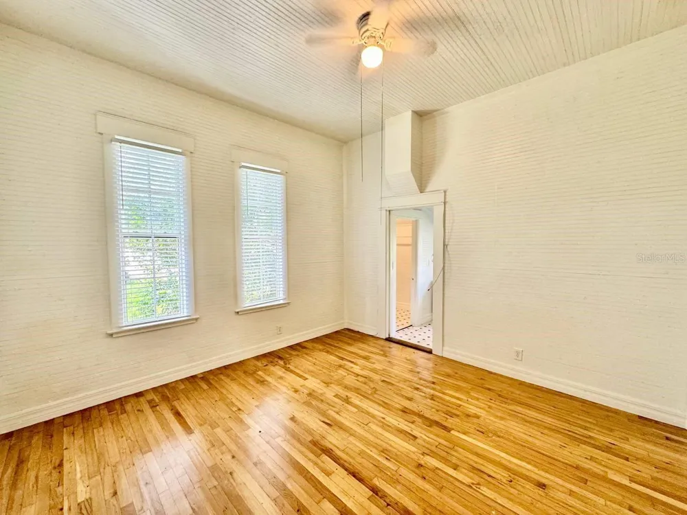 2708 19TH STREET Tampa, FL 33605