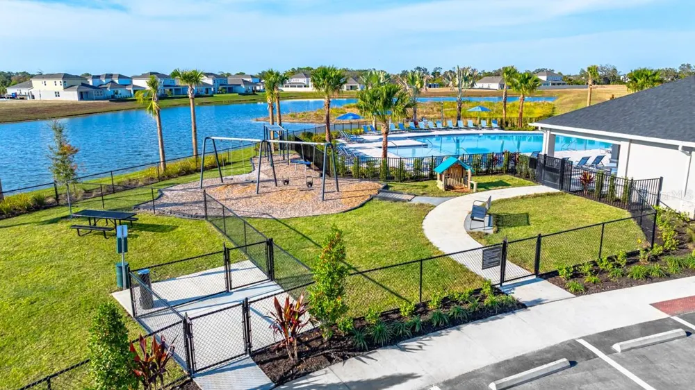 725 SKY SHADE DRIVE Apollo Beach, FL 33572