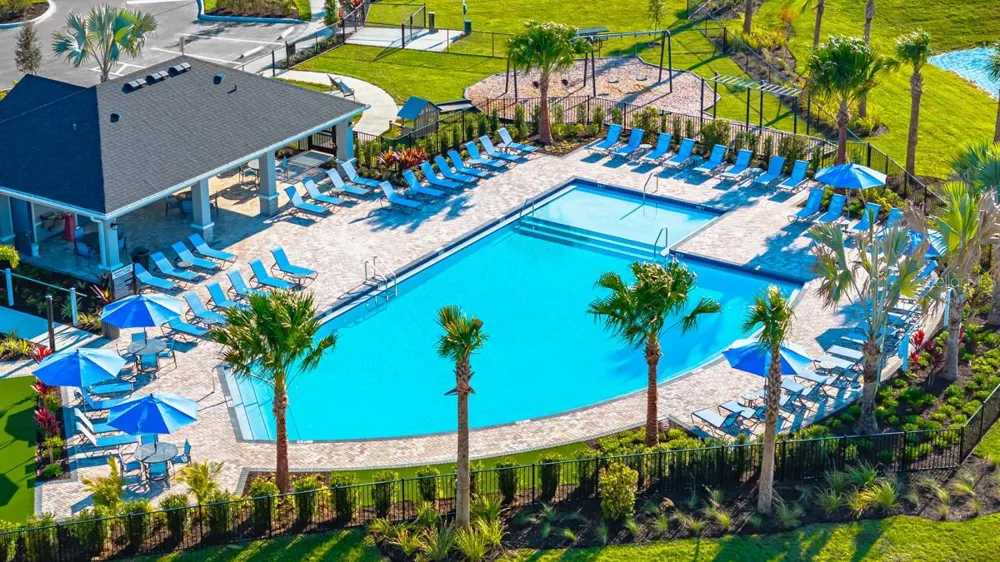 725 SKY SHADE DRIVE Apollo Beach, FL 33572
