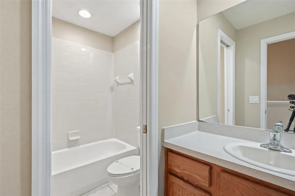 6127 46TH STREET E Bradenton, FL 34203