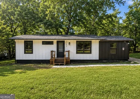 1101 Isa DR SE