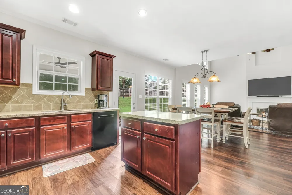 130 Northwood Creek WAY Oxford, GA 30054