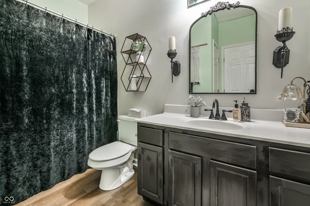5019 Amber Creek Place #208 Indianapolis, IN 46237