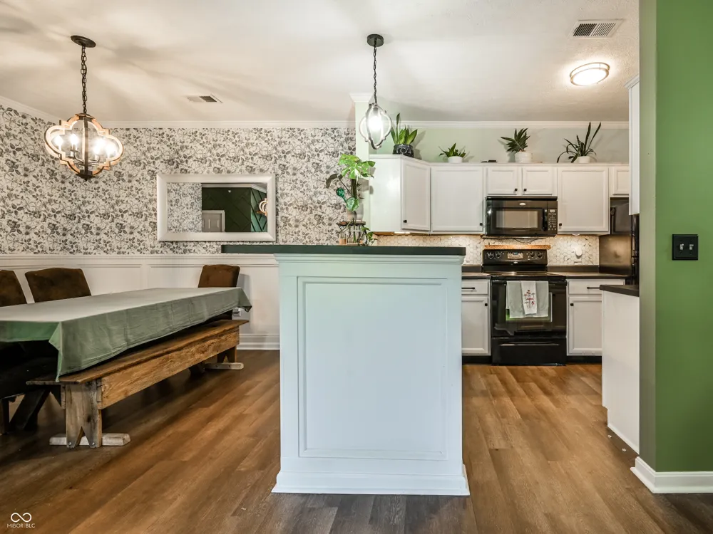 5019 Amber Creek Place #208 Indianapolis, IN 46237