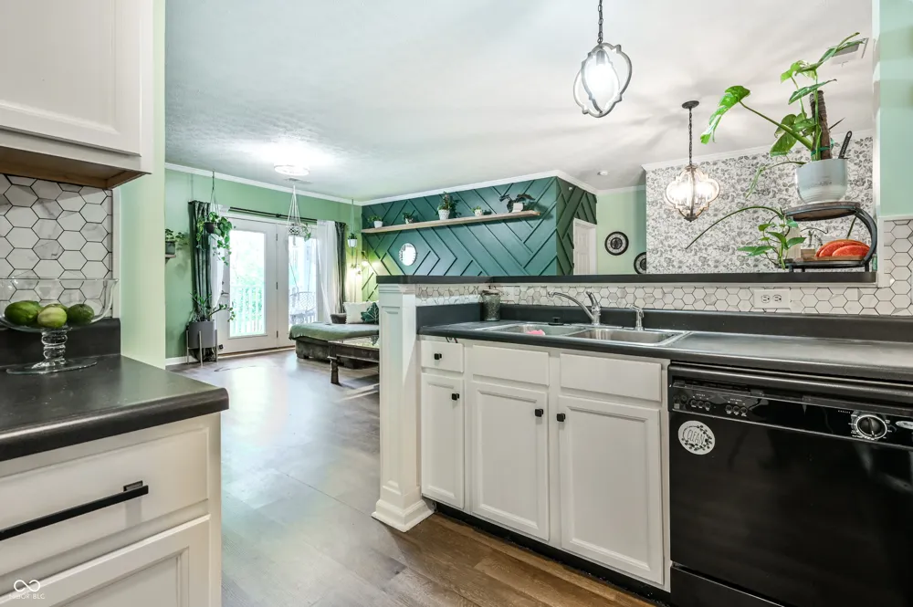 5019 Amber Creek Place #208 Indianapolis, IN 46237