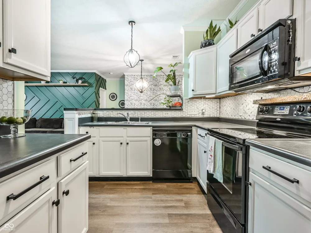 5019 Amber Creek Place #208 Indianapolis, IN 46237