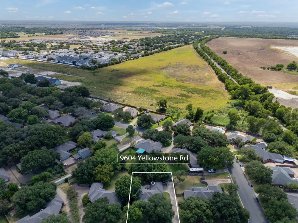 9604 Yellowstone Road Waco, TX 76712
